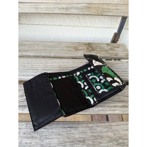 Vera Bradley Quilted Tri Fold Wallet Black Green White Floral Pattern - Picture 4 of 5